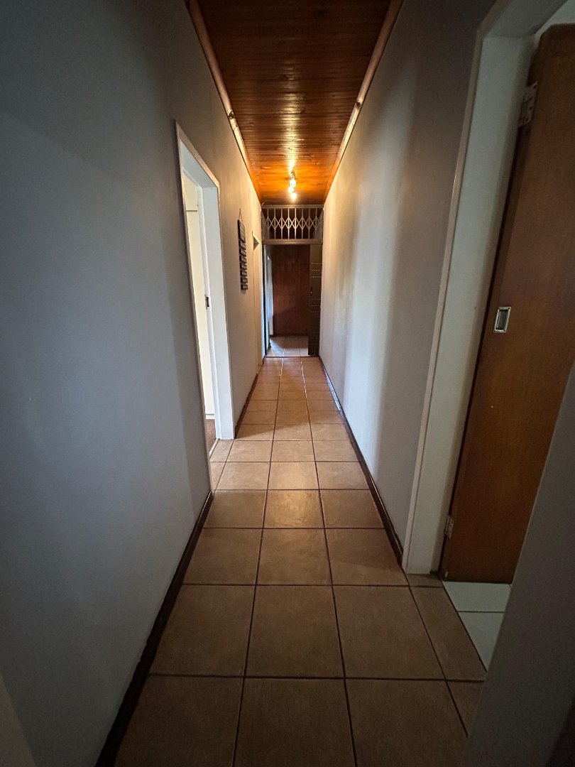 4 Bedroom Property for Sale in Heuwelkruin Eastern Cape